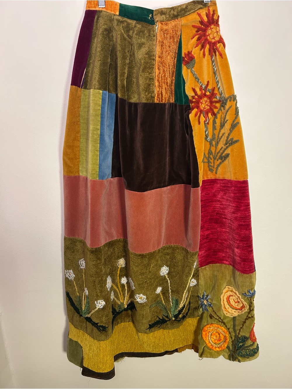 Vintage patchwork velvet quilt skirt sm/med - Picture 2 of 11